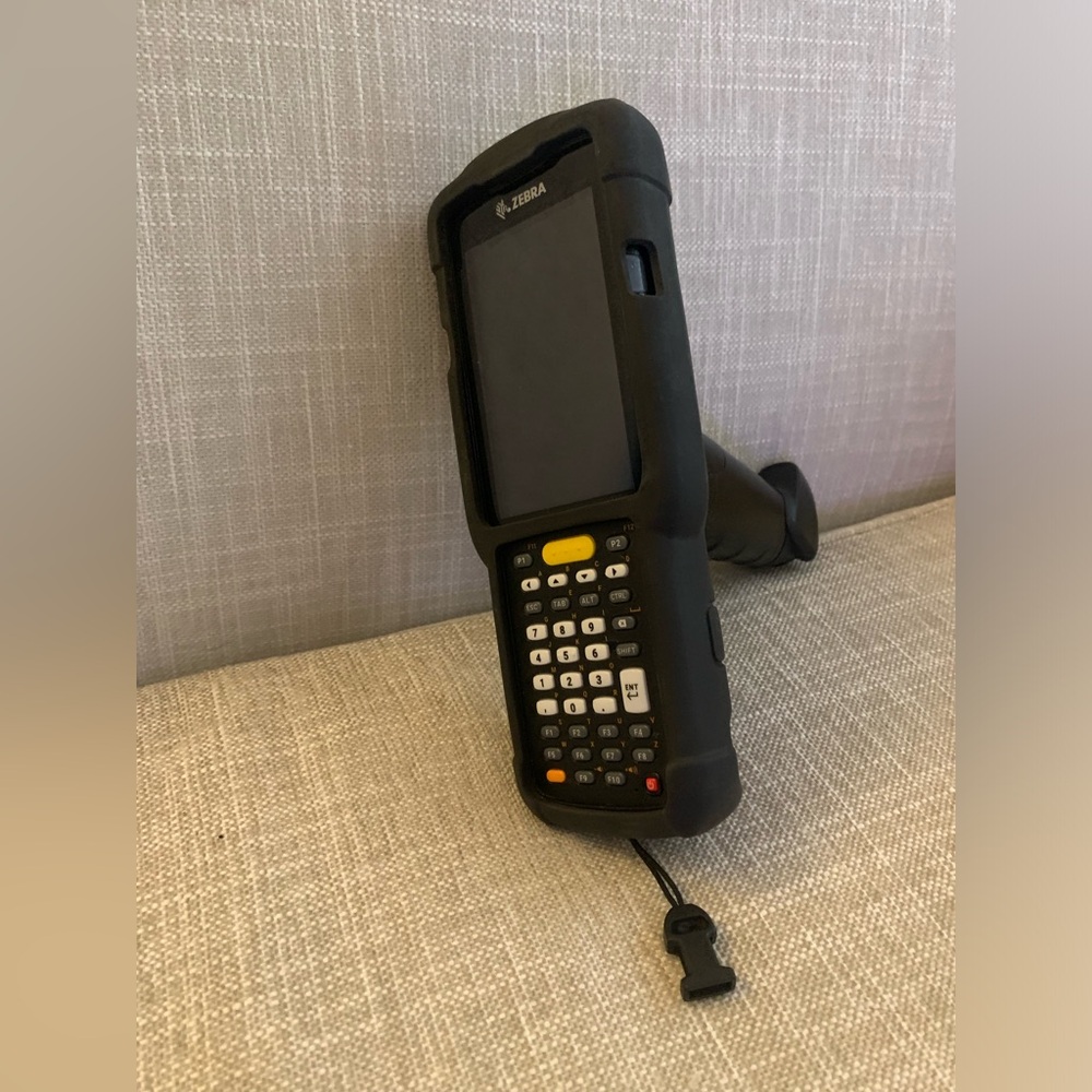 Zebra MC330K-G13HA3US01 Barcode Scanner Mobile Computer - Picture 3 of 10
